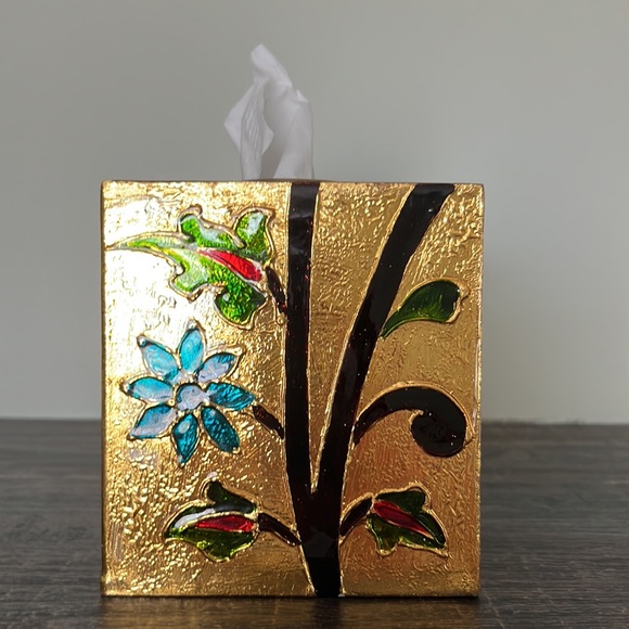 Metal Tissue Holder! - Picture 3 of 6